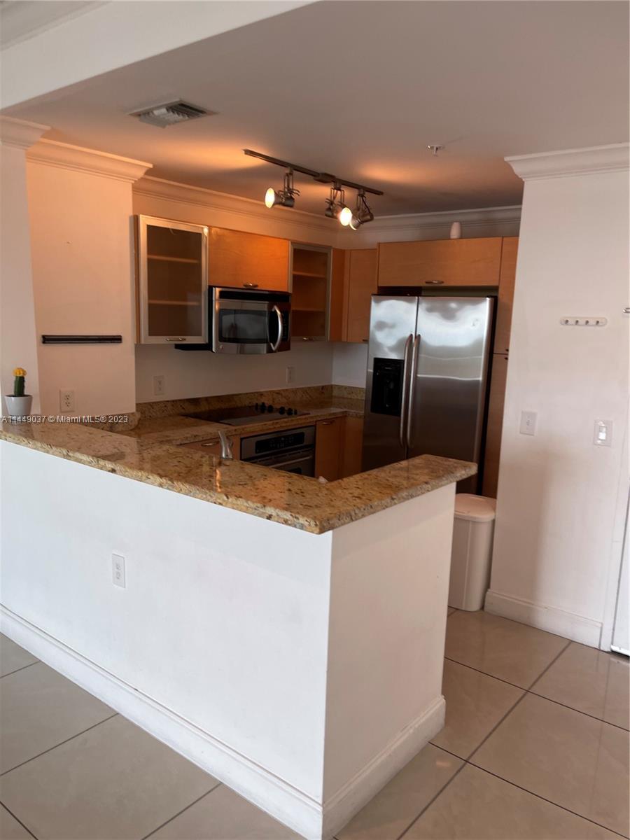 MIDTOWN LOFTS CONDO - Residential