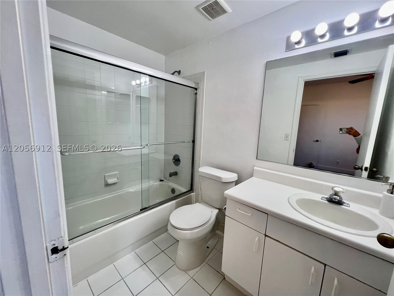SAN SEBASTIAN - Residential Lease