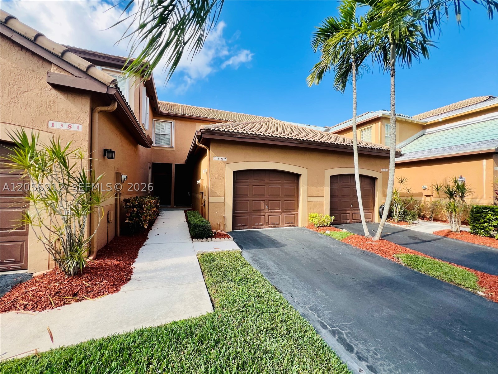 NICE 2/2.5 TH IN SAN SEBASTIAN, WESTON. ONE-CAR GARAGE, ONE-CAR DRIVEWAY. IN A+ RATED HS
BOUNDARY. A RATED SCHOOLS. NO CARPET ON FLOORS. PEACEFUL COMMUNITY. NICE AMENITIES.
CONVENIENTLY LOCATED. EASY ACCESS TO I-75. WALKING DISTANCE TO A SHOPPING CENTER W/DINNER,
BEAUTY, GAS STATION, CONVENIENCE STORE, AND MORE. READ BROKER REMARKS FOR INSTRUCTIONS!