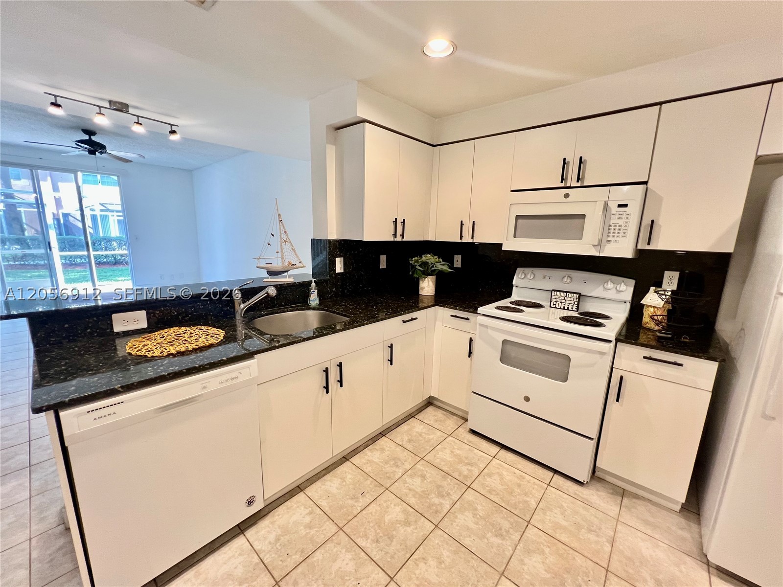 SAN SEBASTIAN - Residential Lease