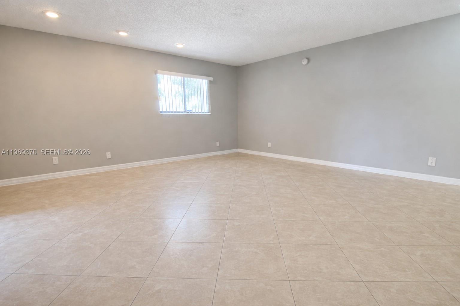 PT PAR S NORTH LAUDERDALE - Residential