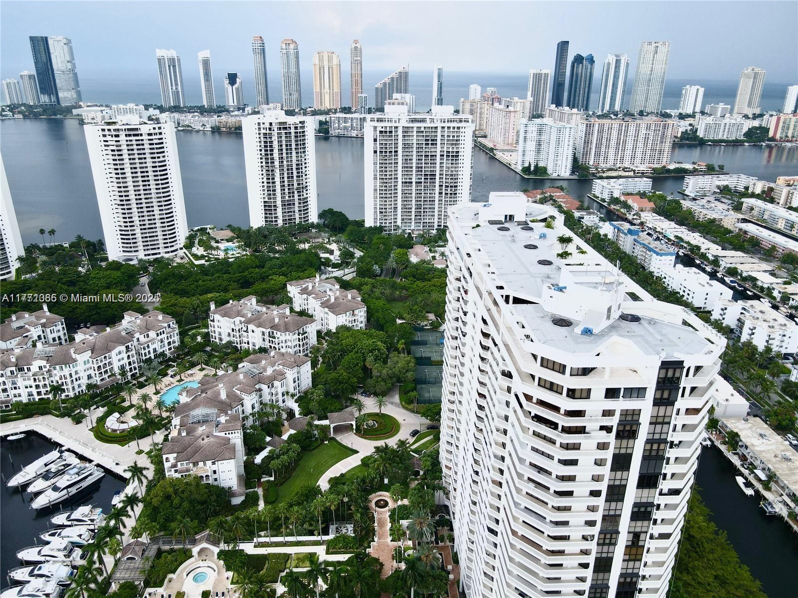 WILLIAMS ISLAND - Residential