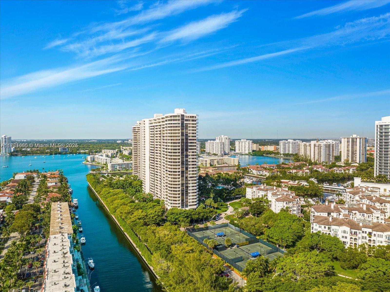 WILLIAMS ISLAND - Residential