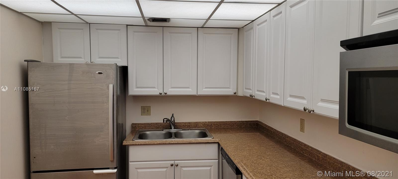 BREAKWATERS OF THE PALM B - Residential Lease