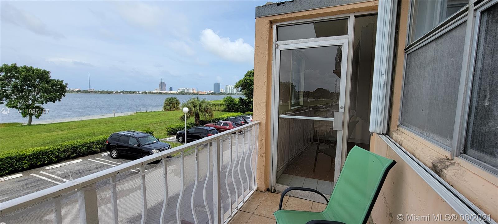 BREAKWATERS OF THE PALM B - Residential Lease