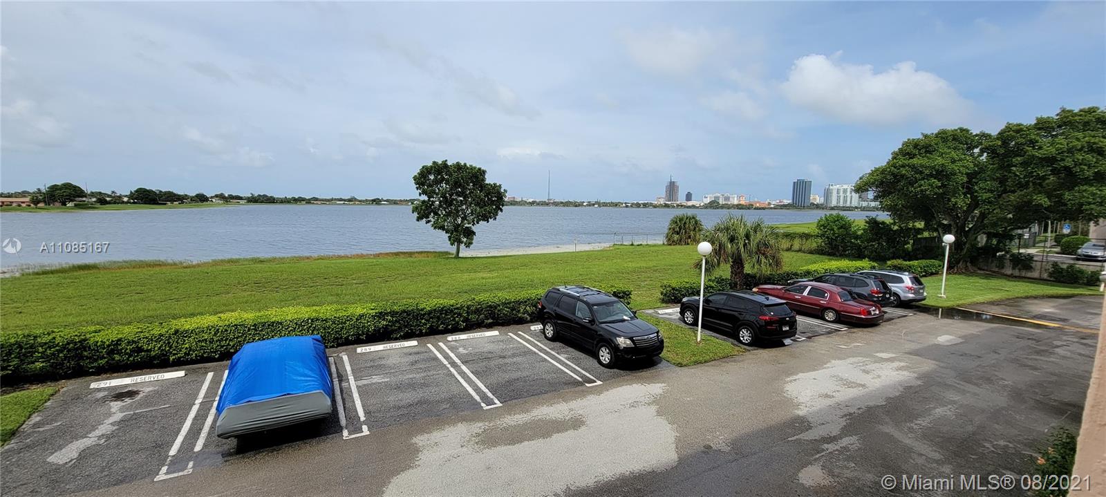 BREAKWATERS OF THE PALM B - Residential Lease