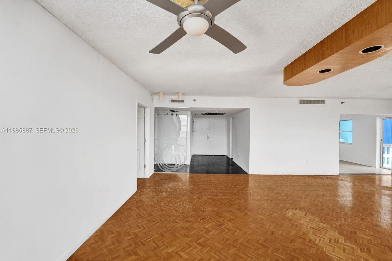 HILLCREST EAST NO 26 COND - Residential