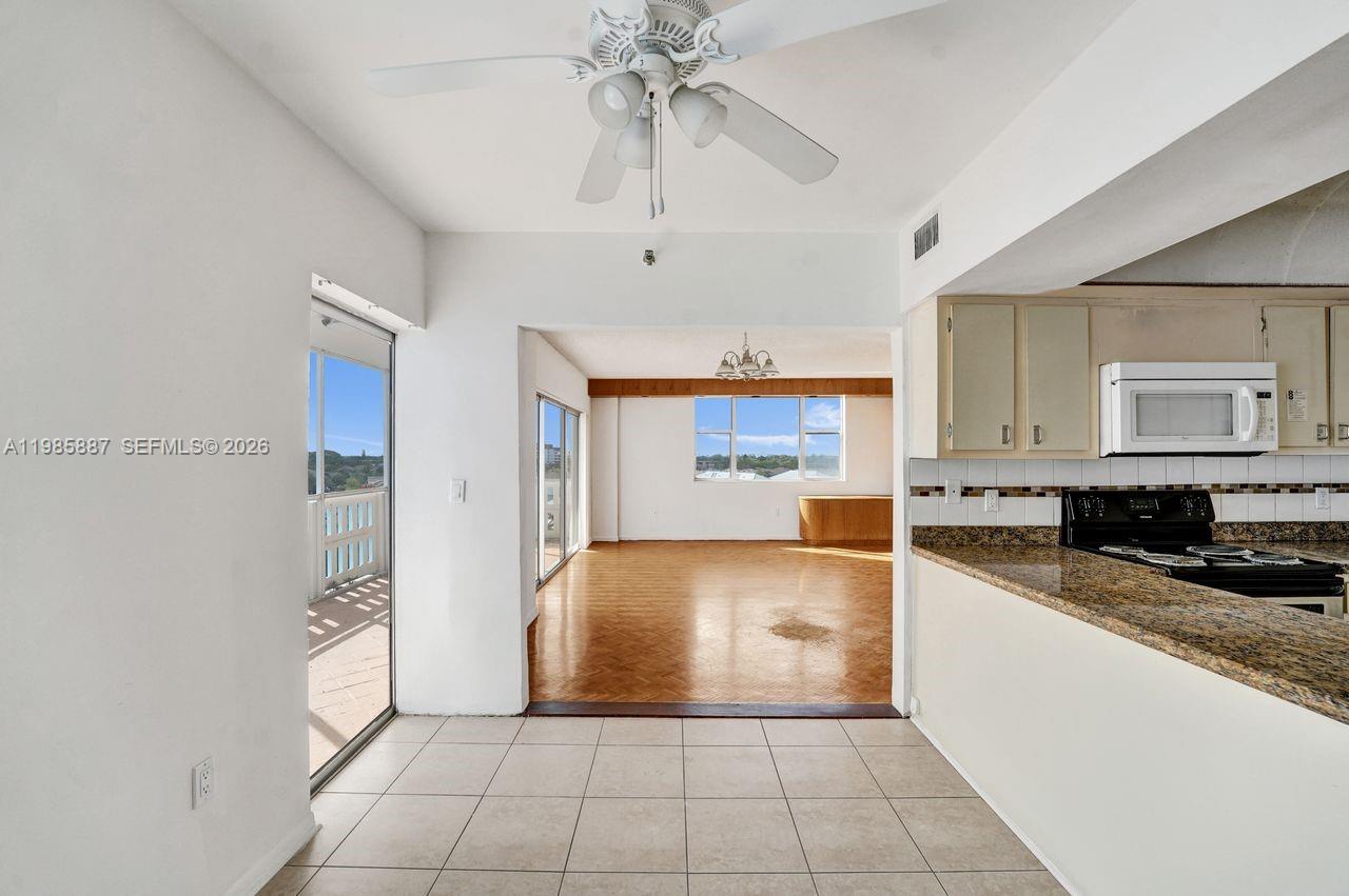 HILLCREST EAST NO 26 COND - Residential