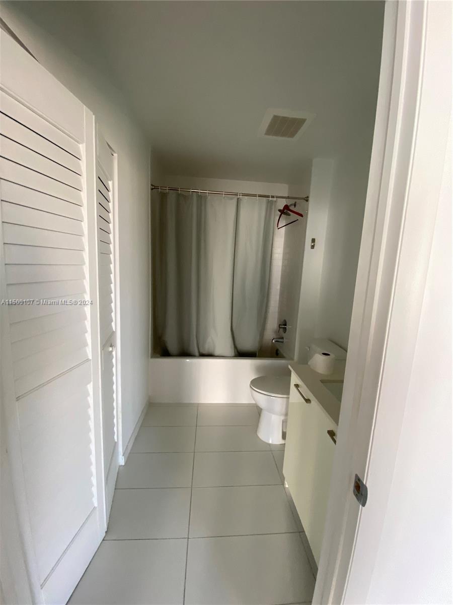CENTRO CONDO - Residential Lease