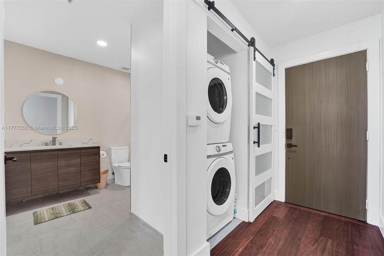 THE LOFT DOWNTOWN CONDO - Residential
