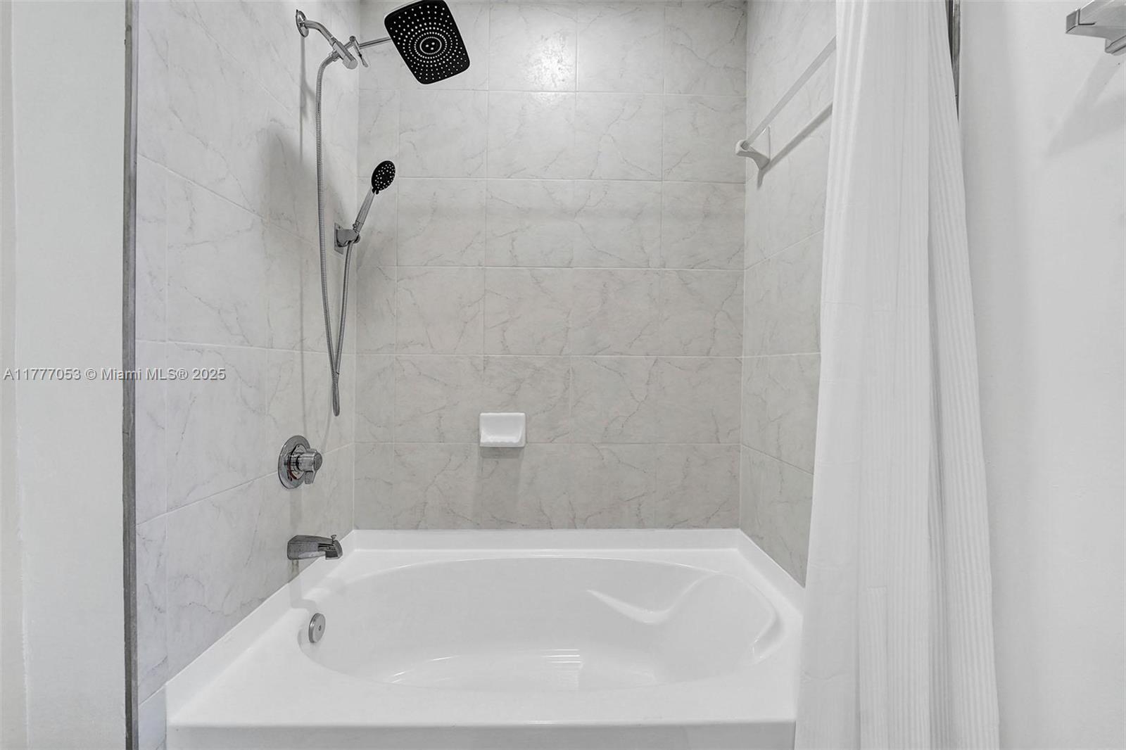 THE LOFT DOWNTOWN CONDO - Residential