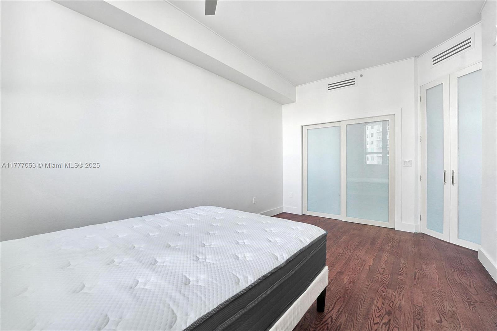 THE LOFT DOWNTOWN CONDO - Residential