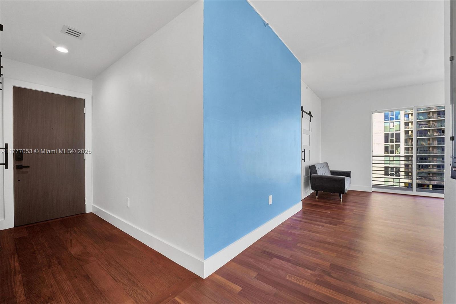 THE LOFT DOWNTOWN CONDO - Residential