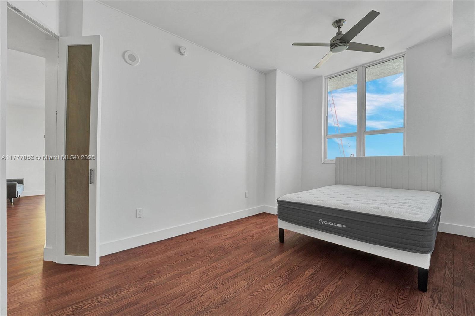 THE LOFT DOWNTOWN CONDO - Residential