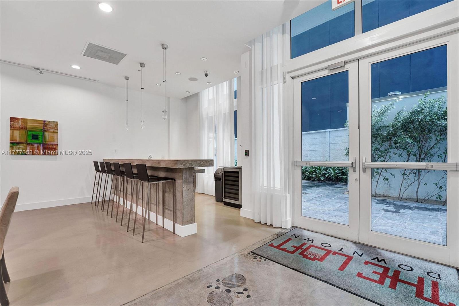 THE LOFT DOWNTOWN CONDO - Residential