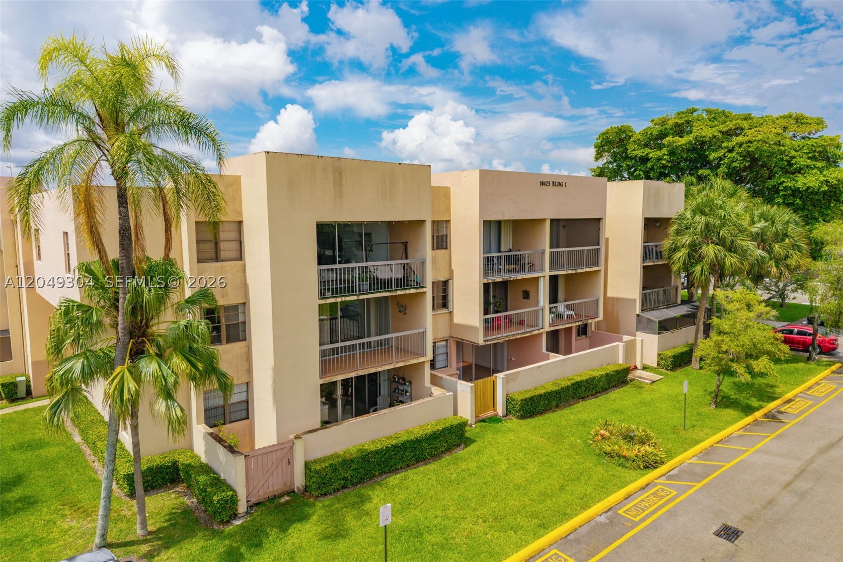 GARDENS OF KENDALL CONDO - Residential