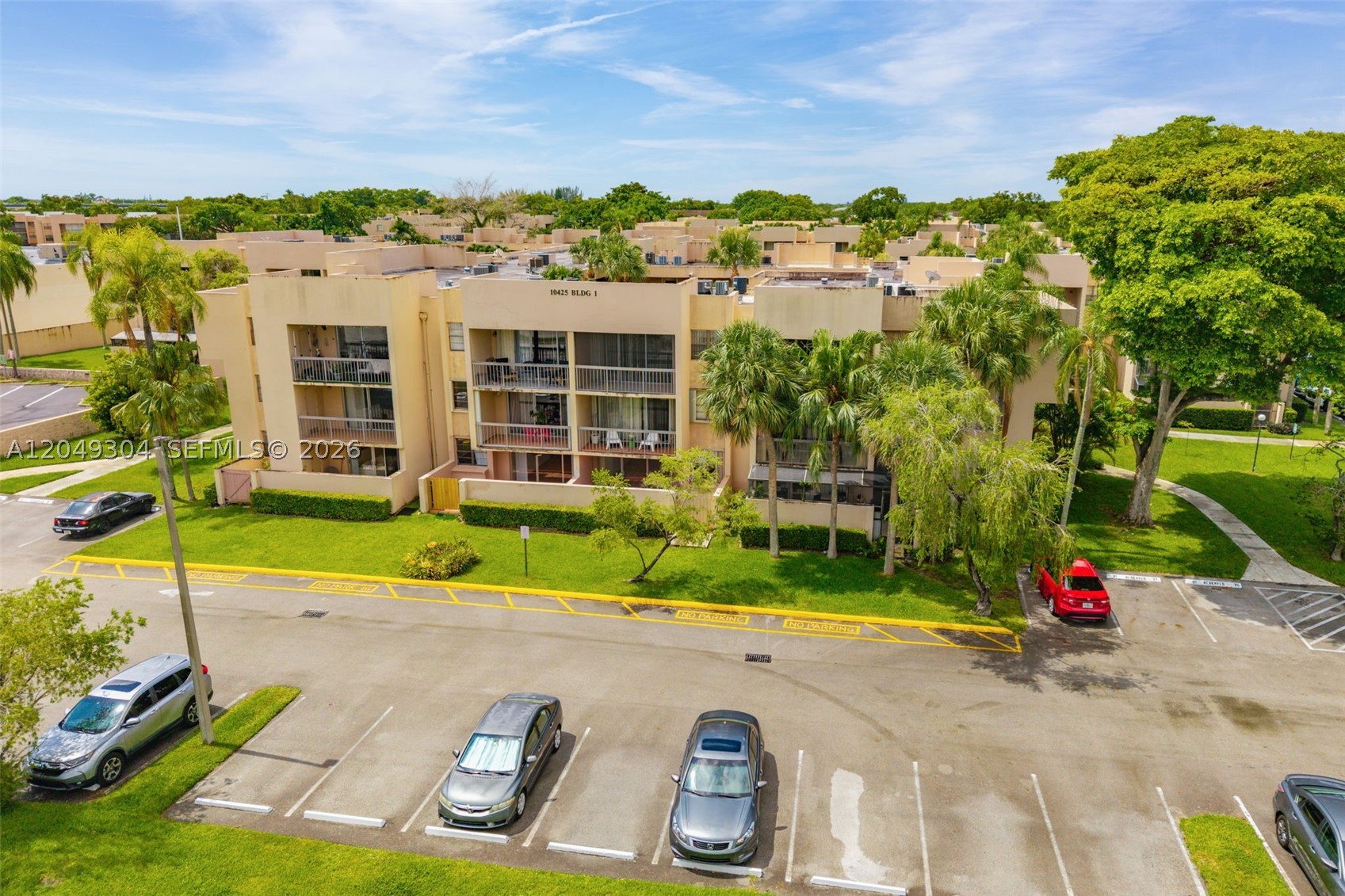 GARDENS OF KENDALL CONDO - Residential