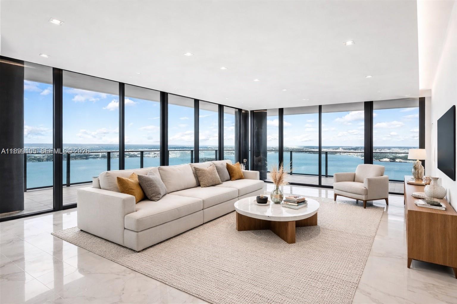 BAY BREEZE - Residential