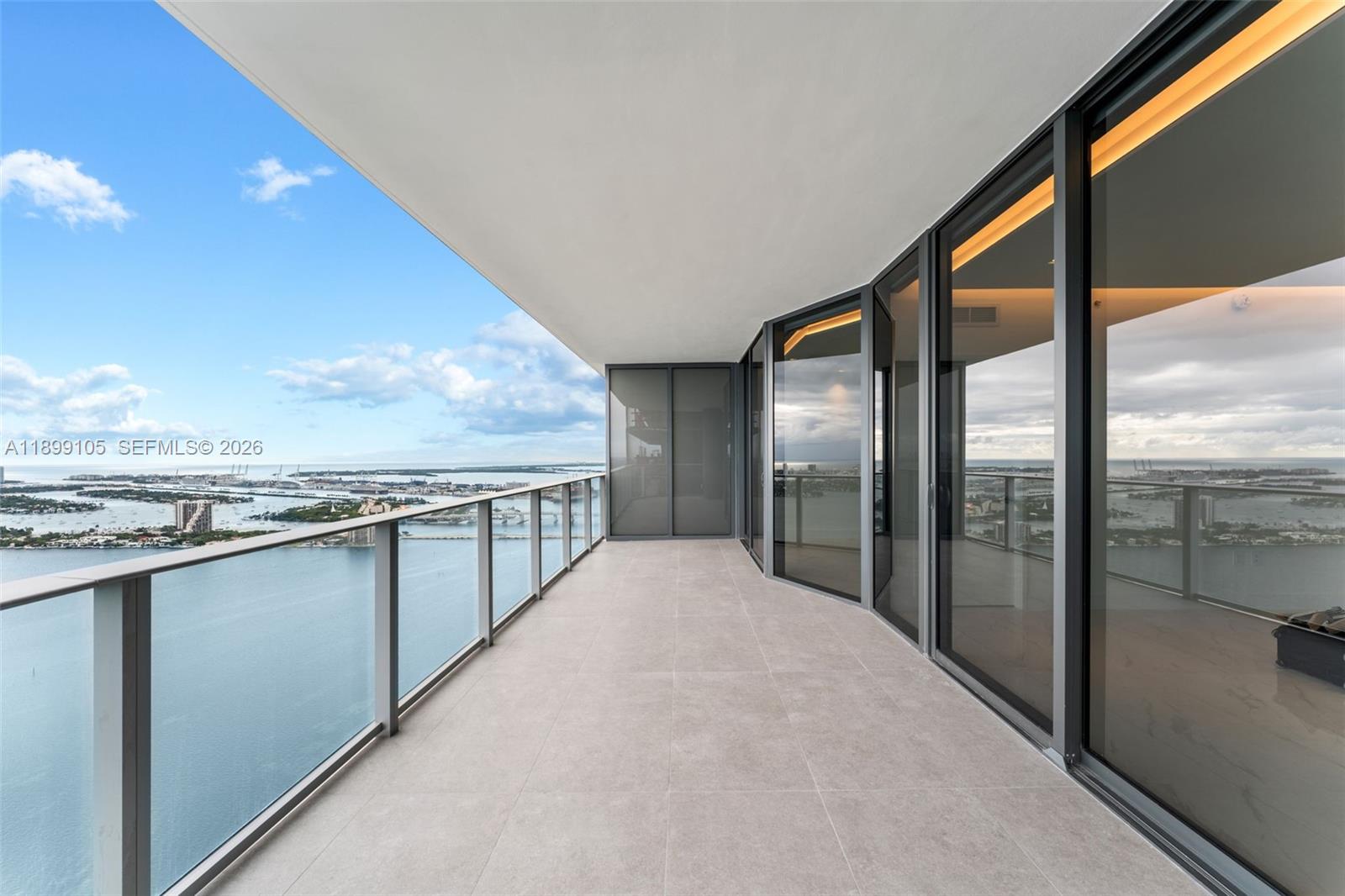 BAY BREEZE - Residential