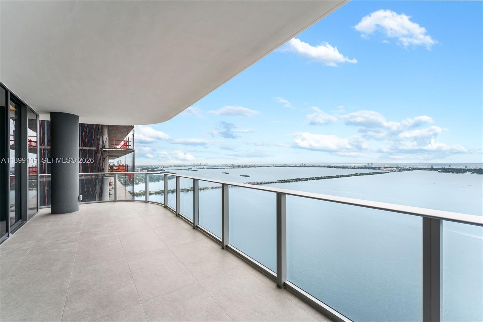 BAY BREEZE - Residential