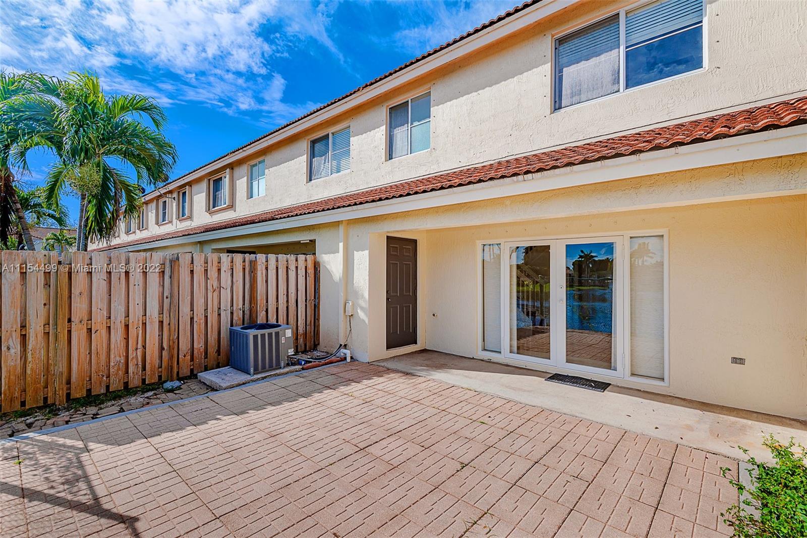 DIMENSIONS AT DORAL - Residential
