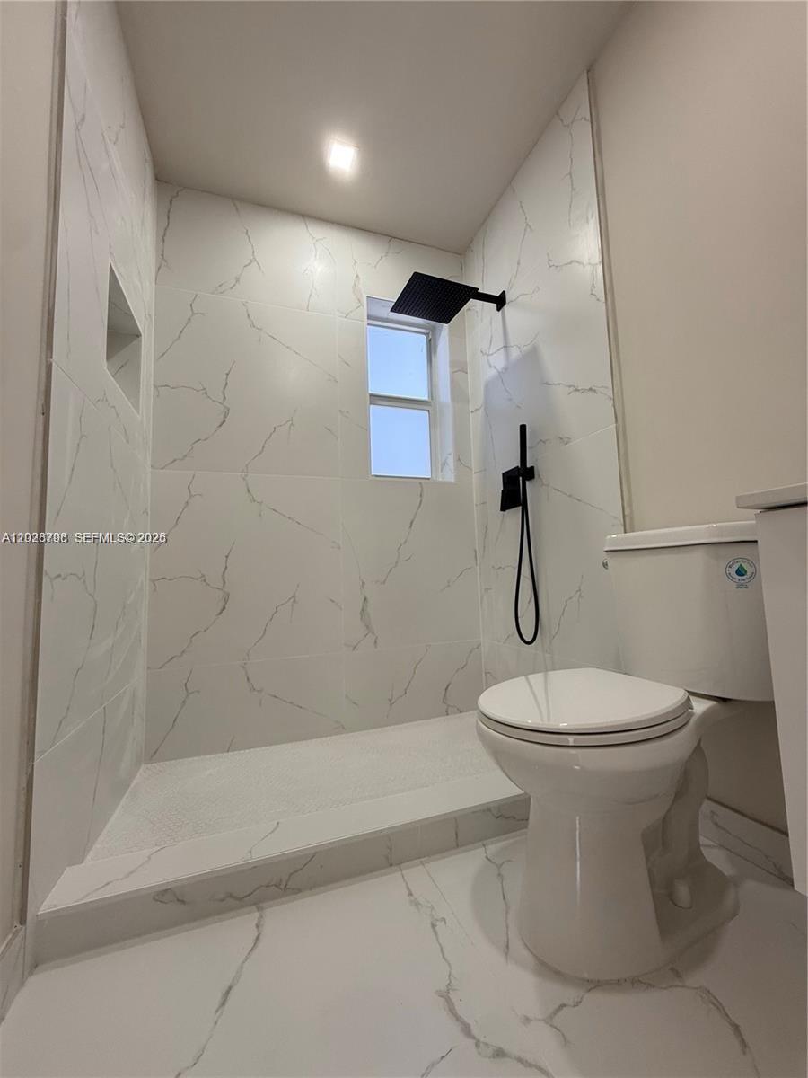 DRIFTWOOD ESTATES NO 20 - Residential