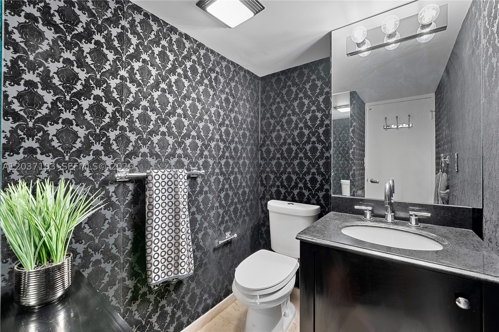 HARBOUR HOUSE - Residential Lease