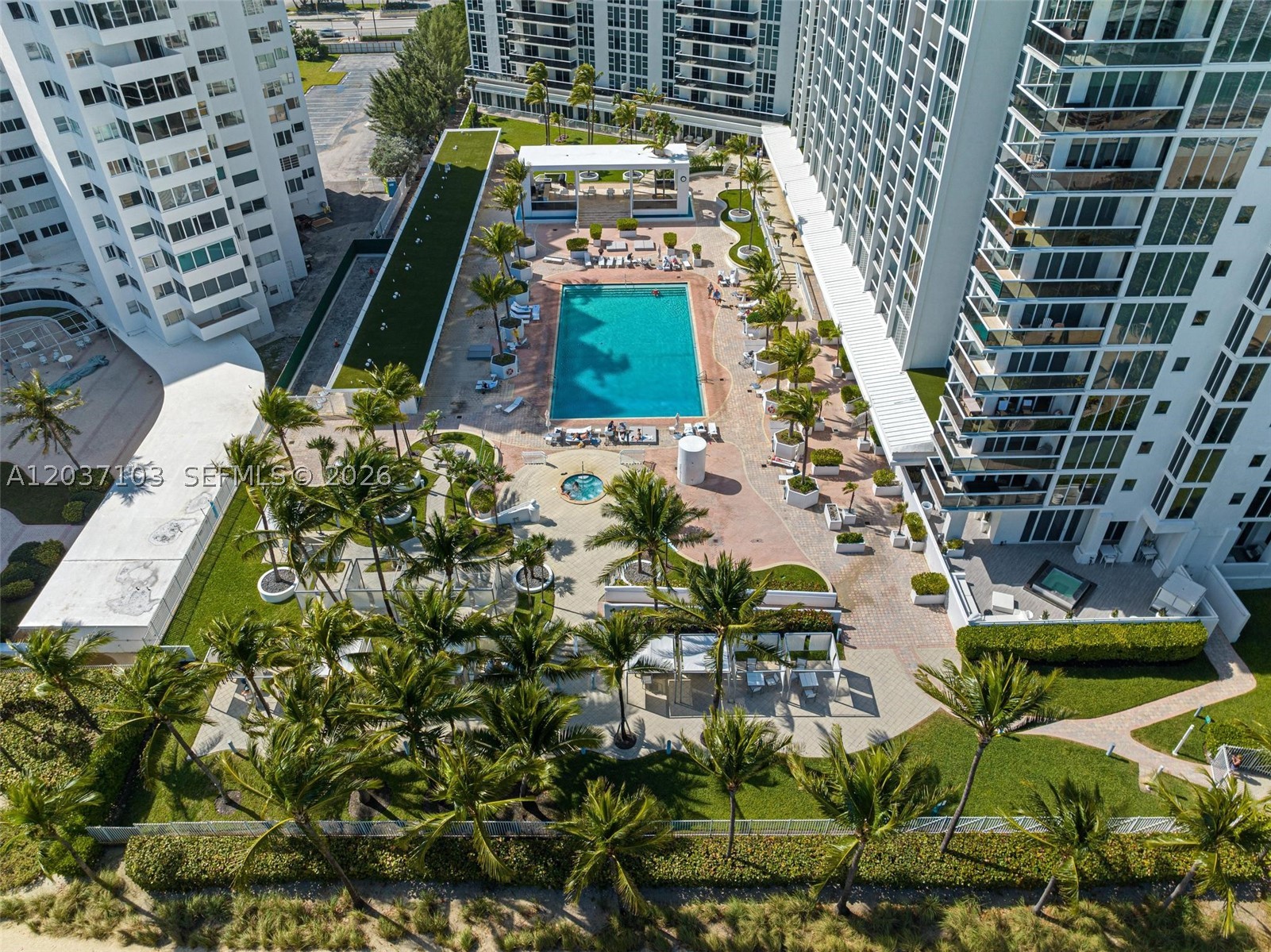 HARBOUR HOUSE - Residential Lease