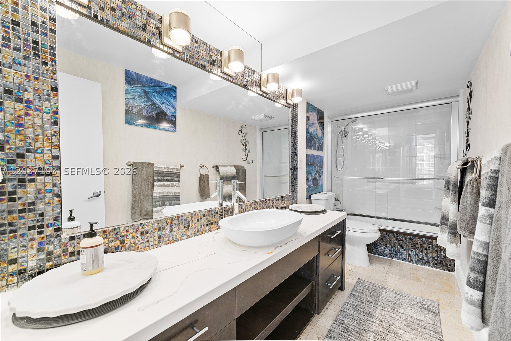 HARBOUR HOUSE - Residential Lease