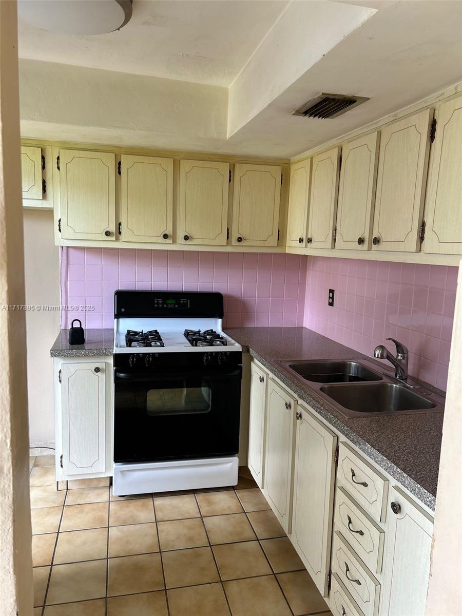 FIRST MIRAMAR CONDO - Residential Lease