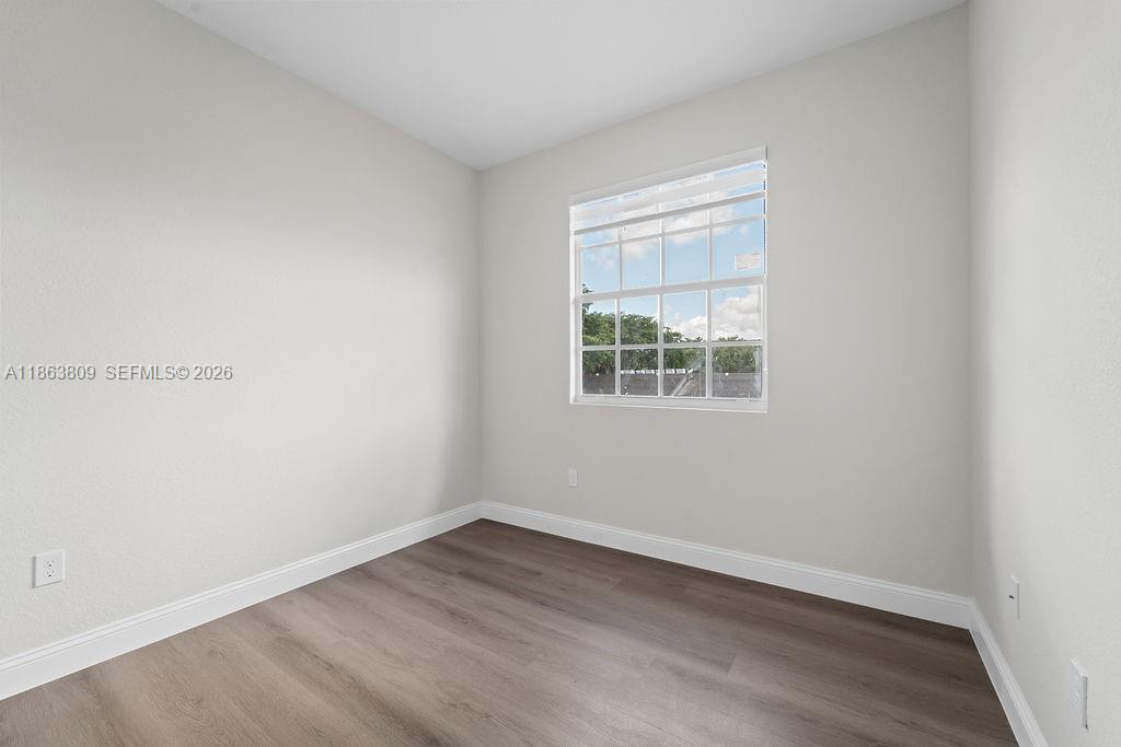 TAMARAC CIRCLE - Residential