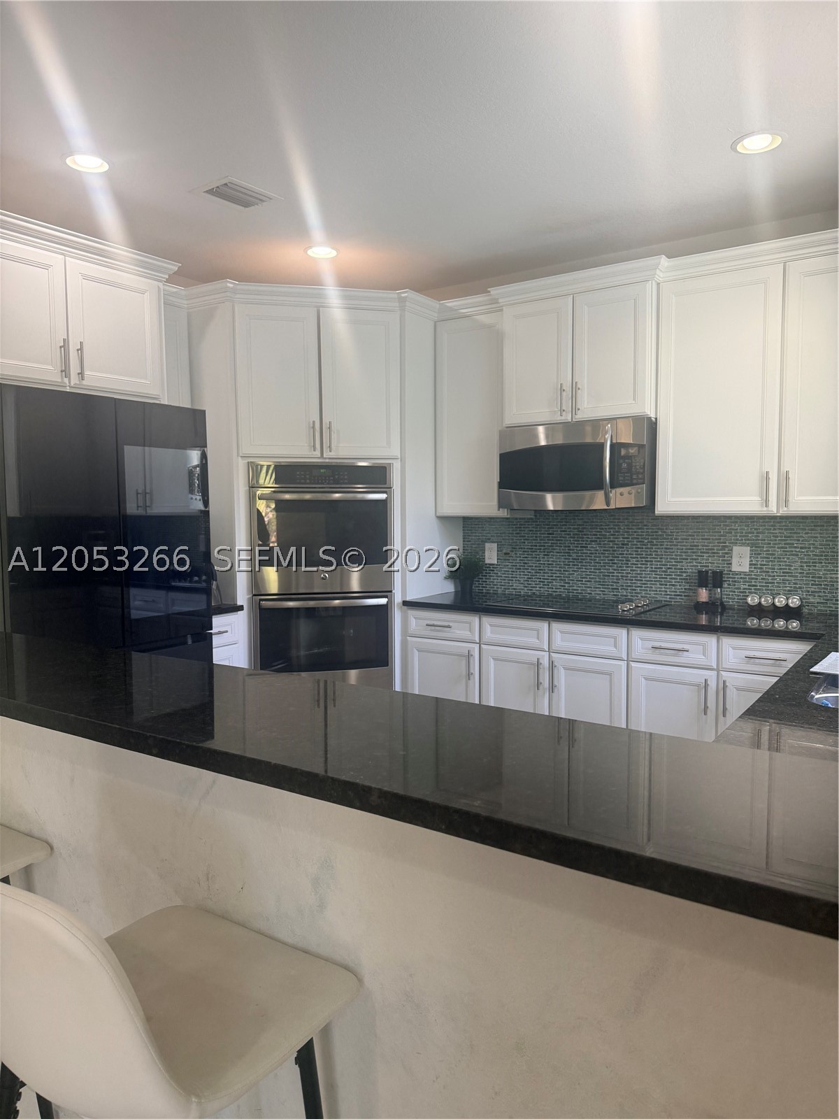 ISLES AT GRAND BAY - Residential Lease