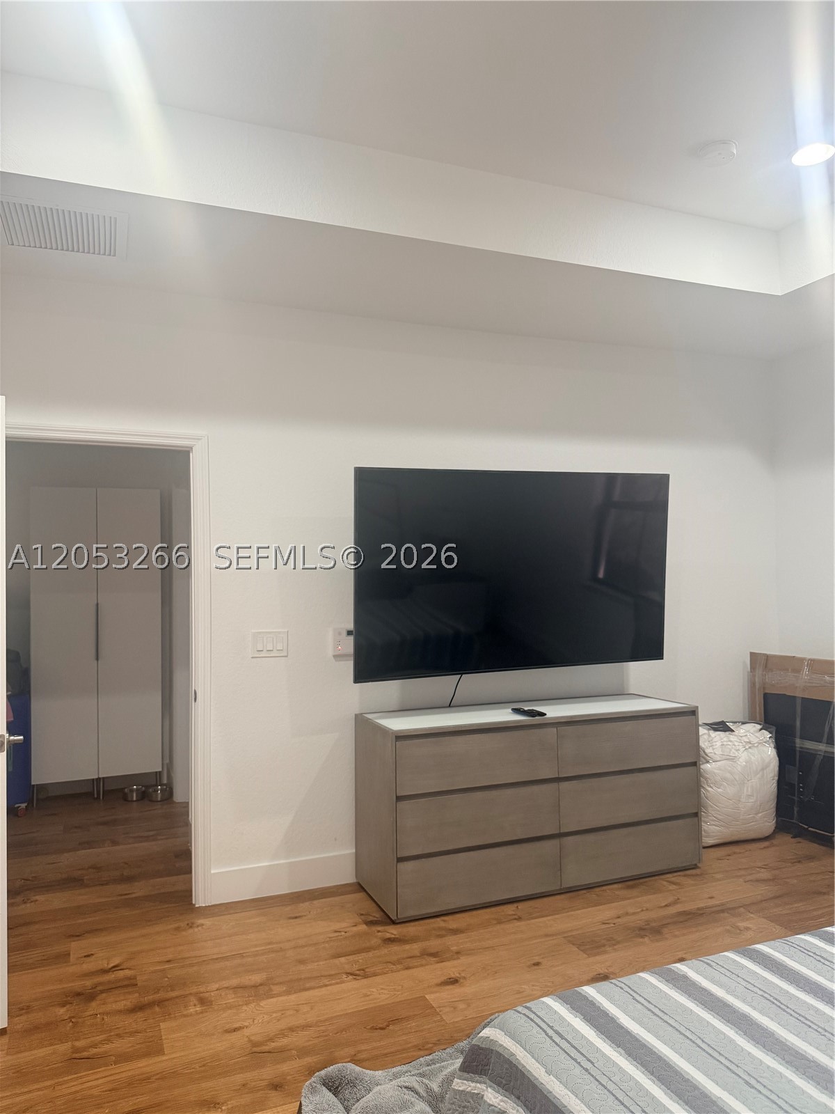 ISLES AT GRAND BAY - Residential Lease