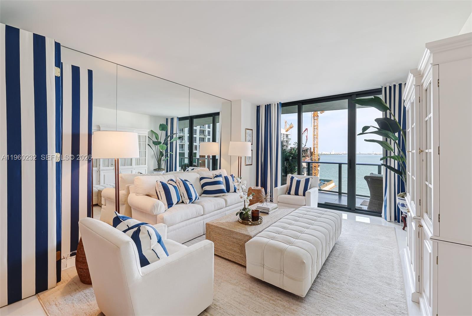 ICON BAY CONDO - Residential