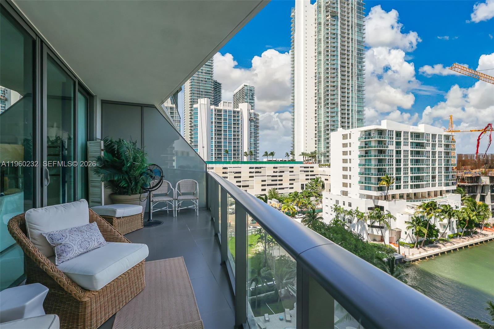 ICON BAY CONDO - Residential