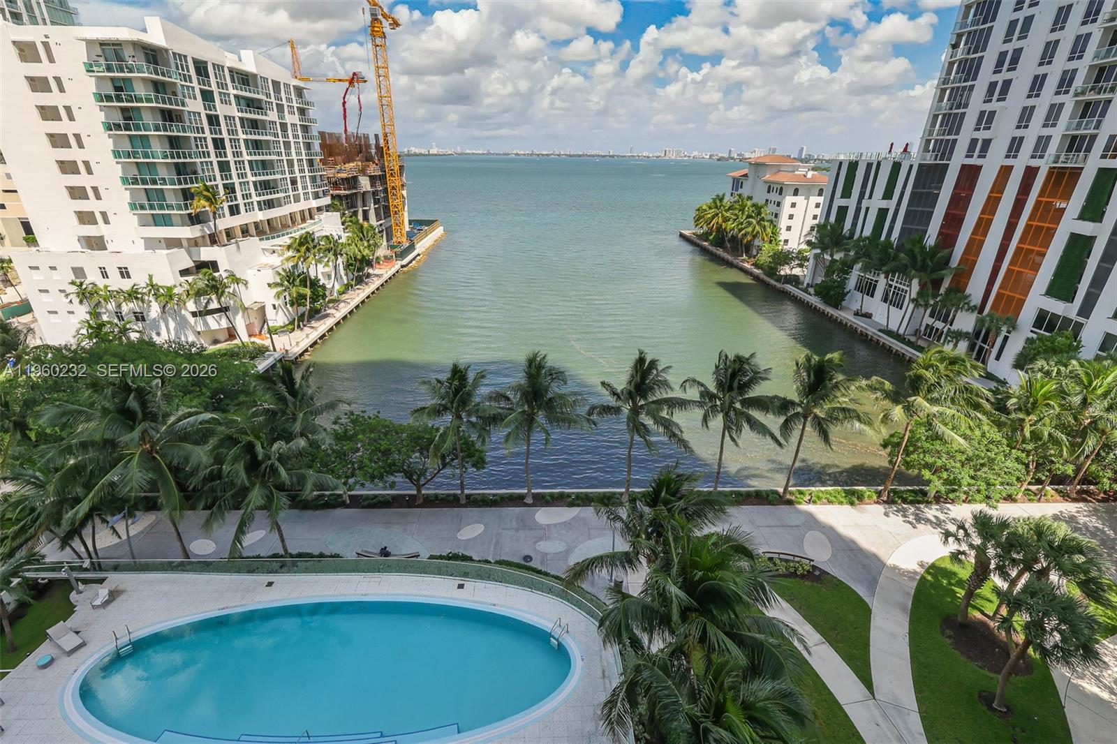 ICON BAY CONDO - Residential