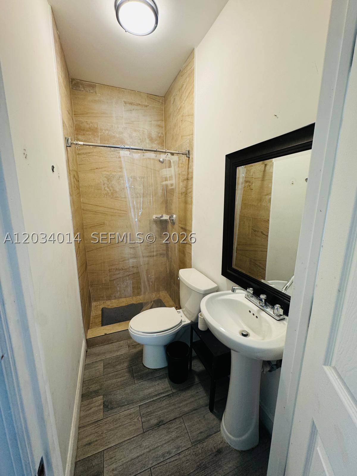 SHADOWLAWN EXTENSION SUB - Residential Lease