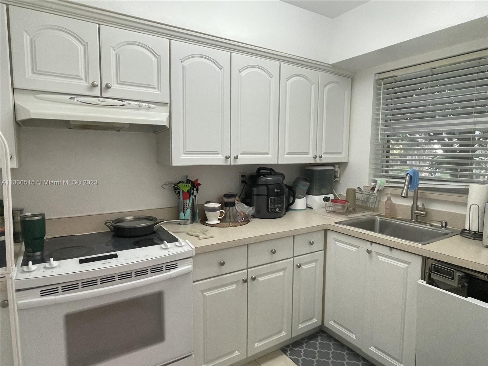 PATHWAYS CONDO - Residential