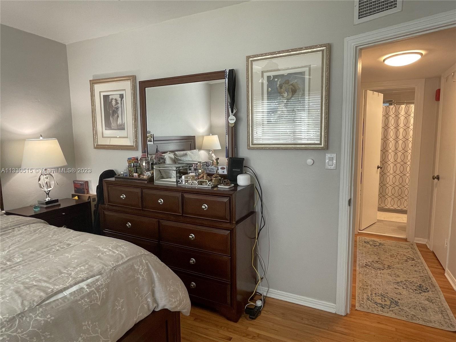 PATHWAYS CONDO - Residential