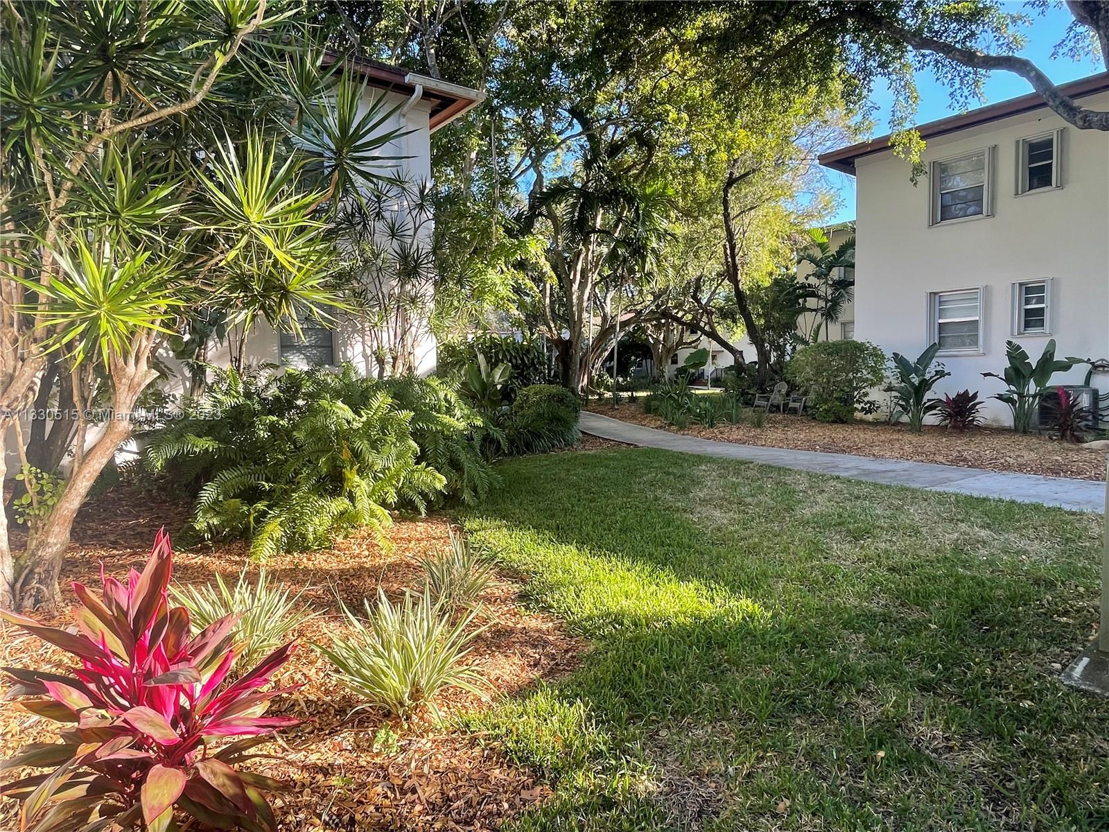 PATHWAYS CONDO - Residential