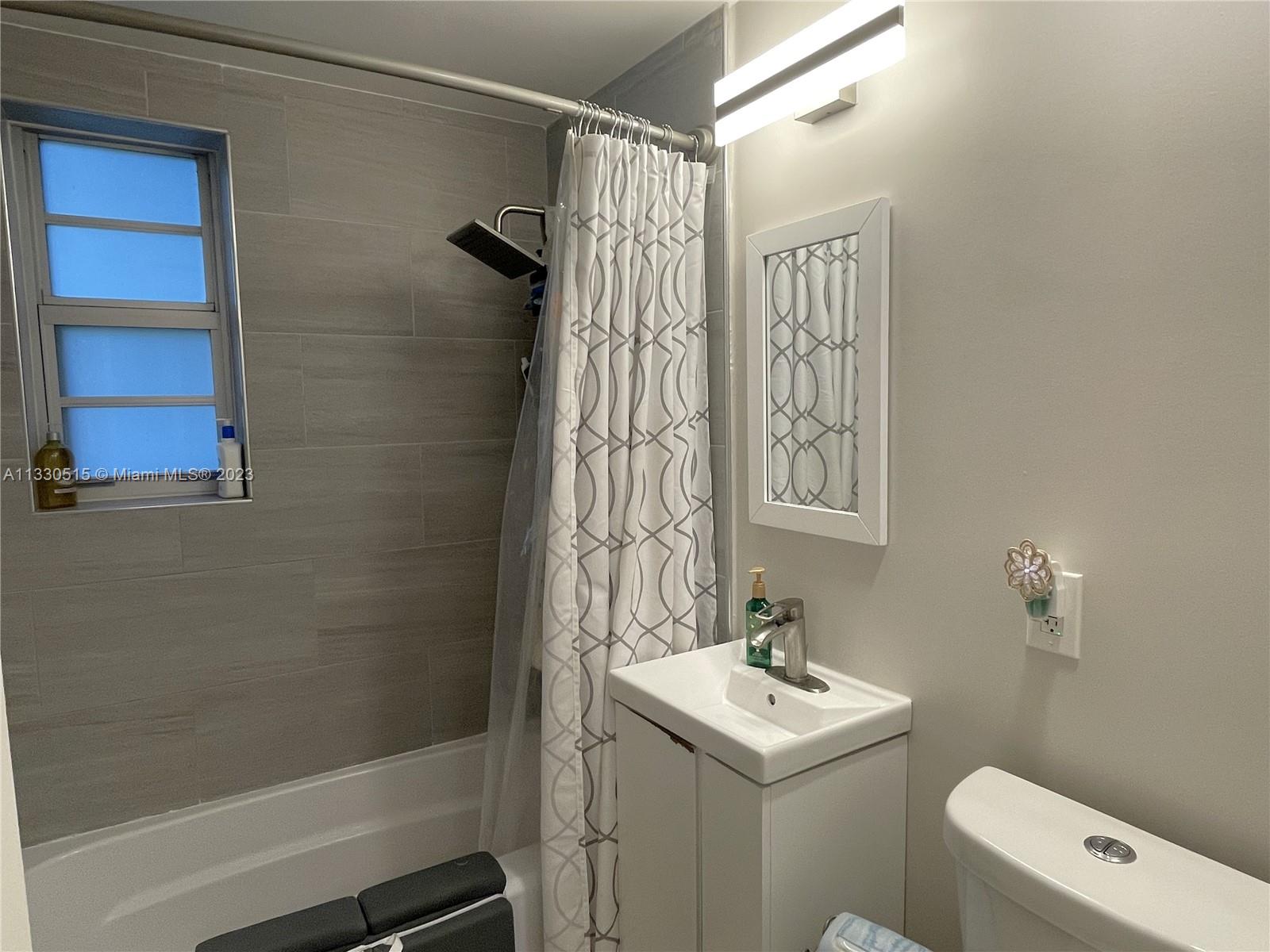 PATHWAYS CONDO - Residential