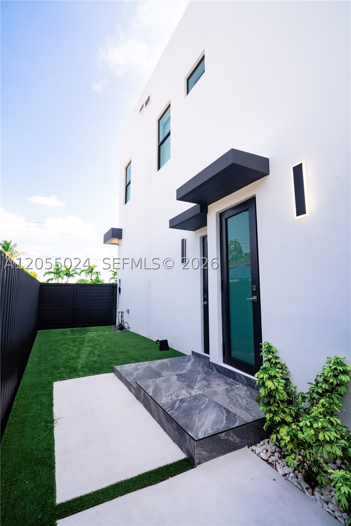 HAPPY FARMS ACRES 2 - Residential Lease