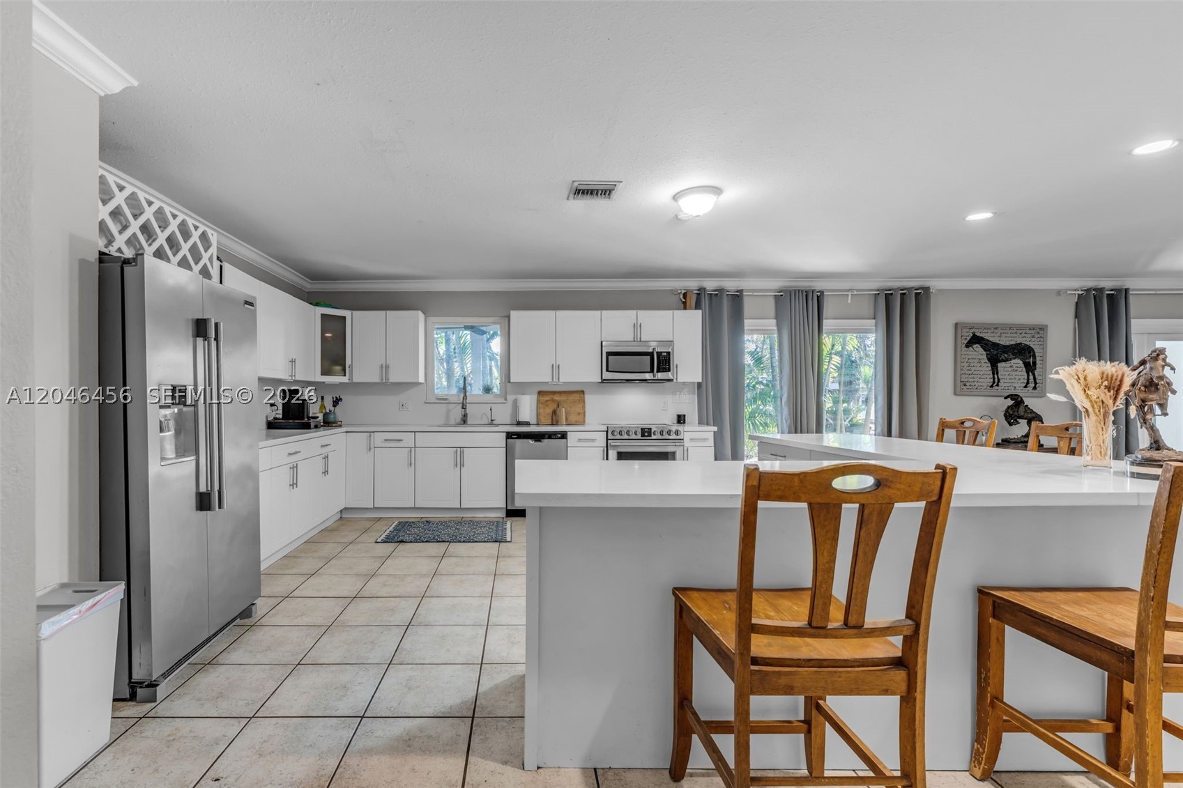 2.5 AC FARMHOUSE - Residential