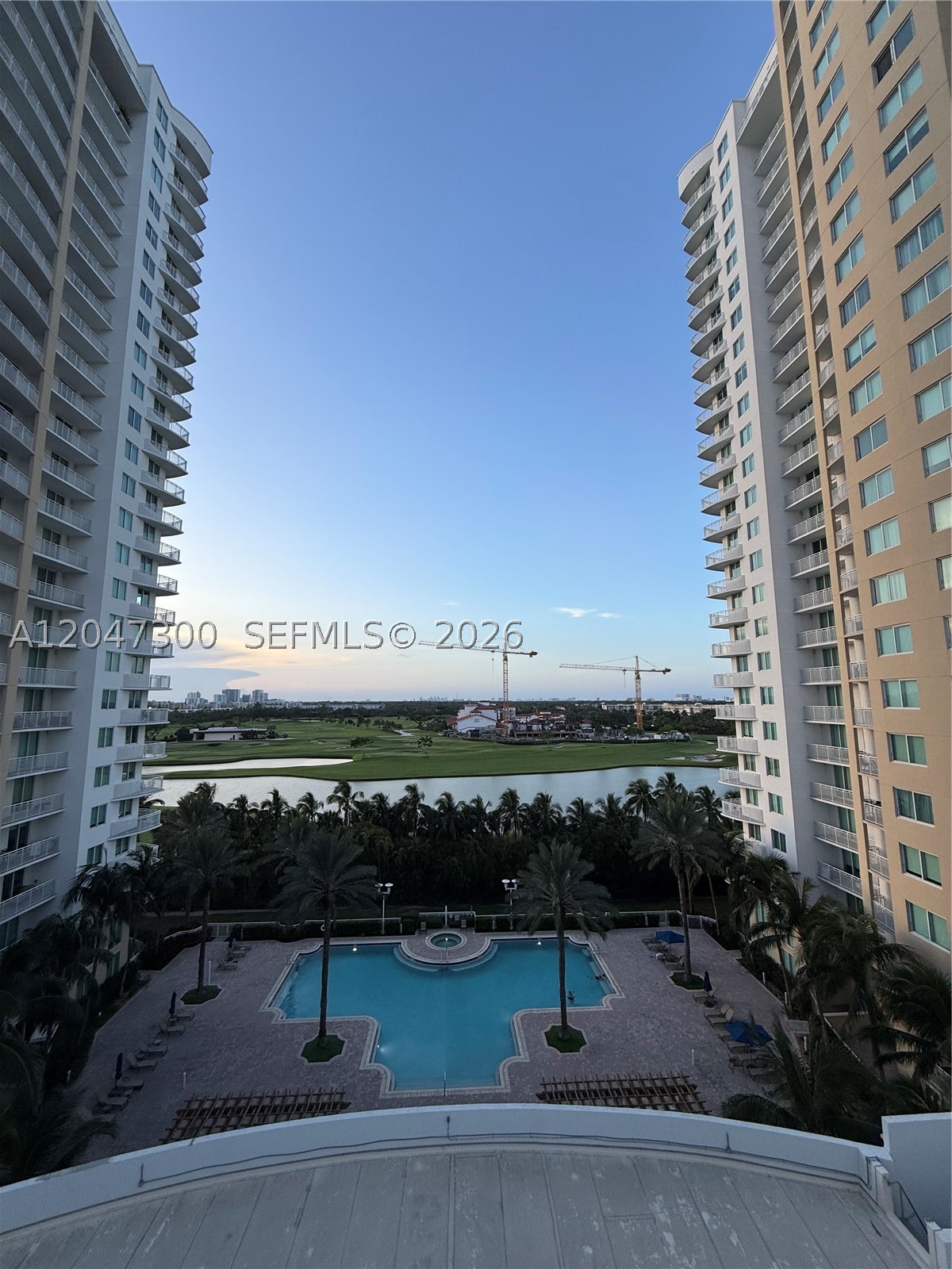 DUO CONDOMINIUM WEST - Residential Lease