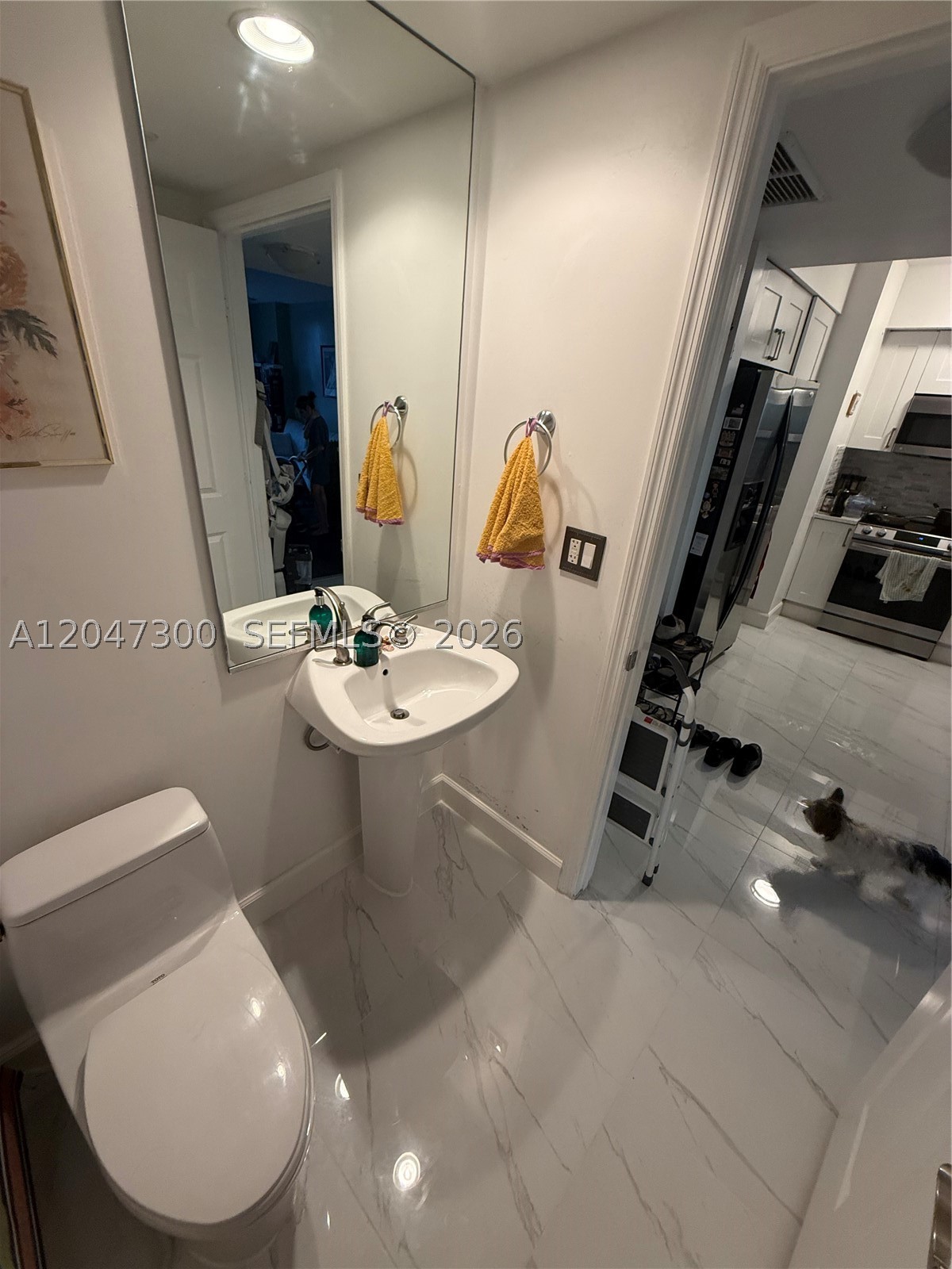 DUO CONDOMINIUM WEST - Residential Lease