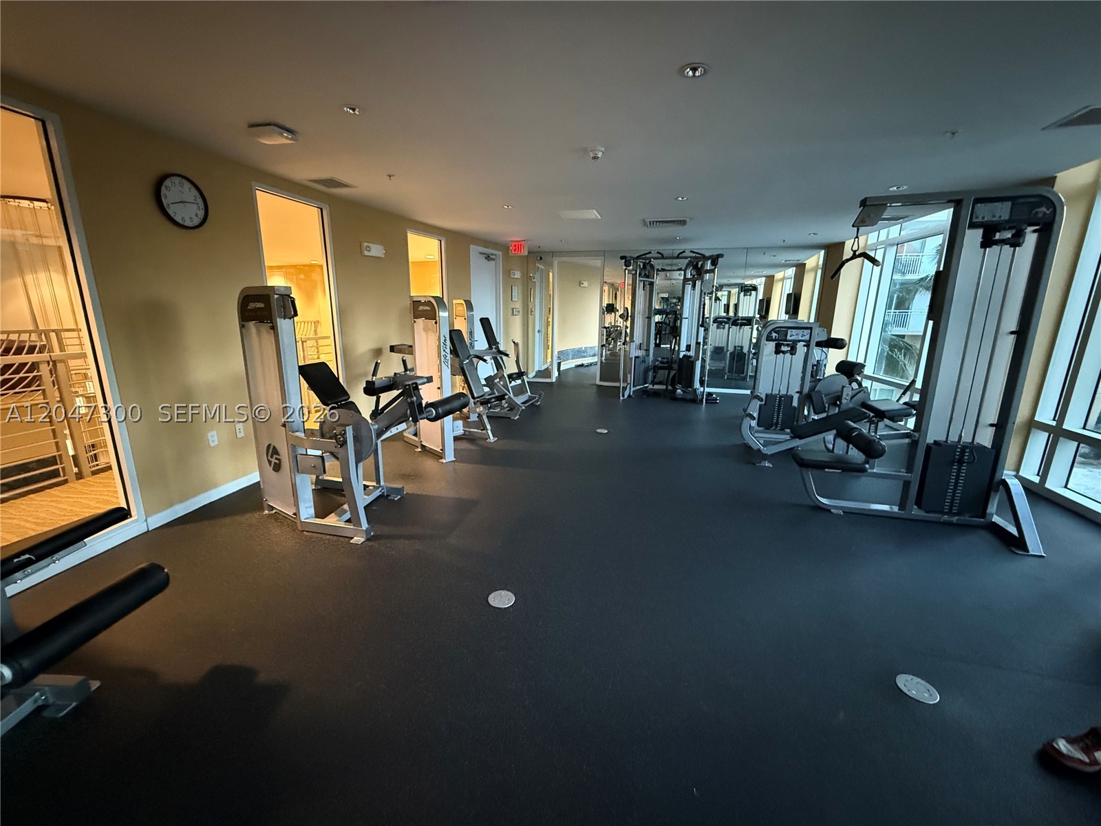 DUO CONDOMINIUM WEST - Residential Lease