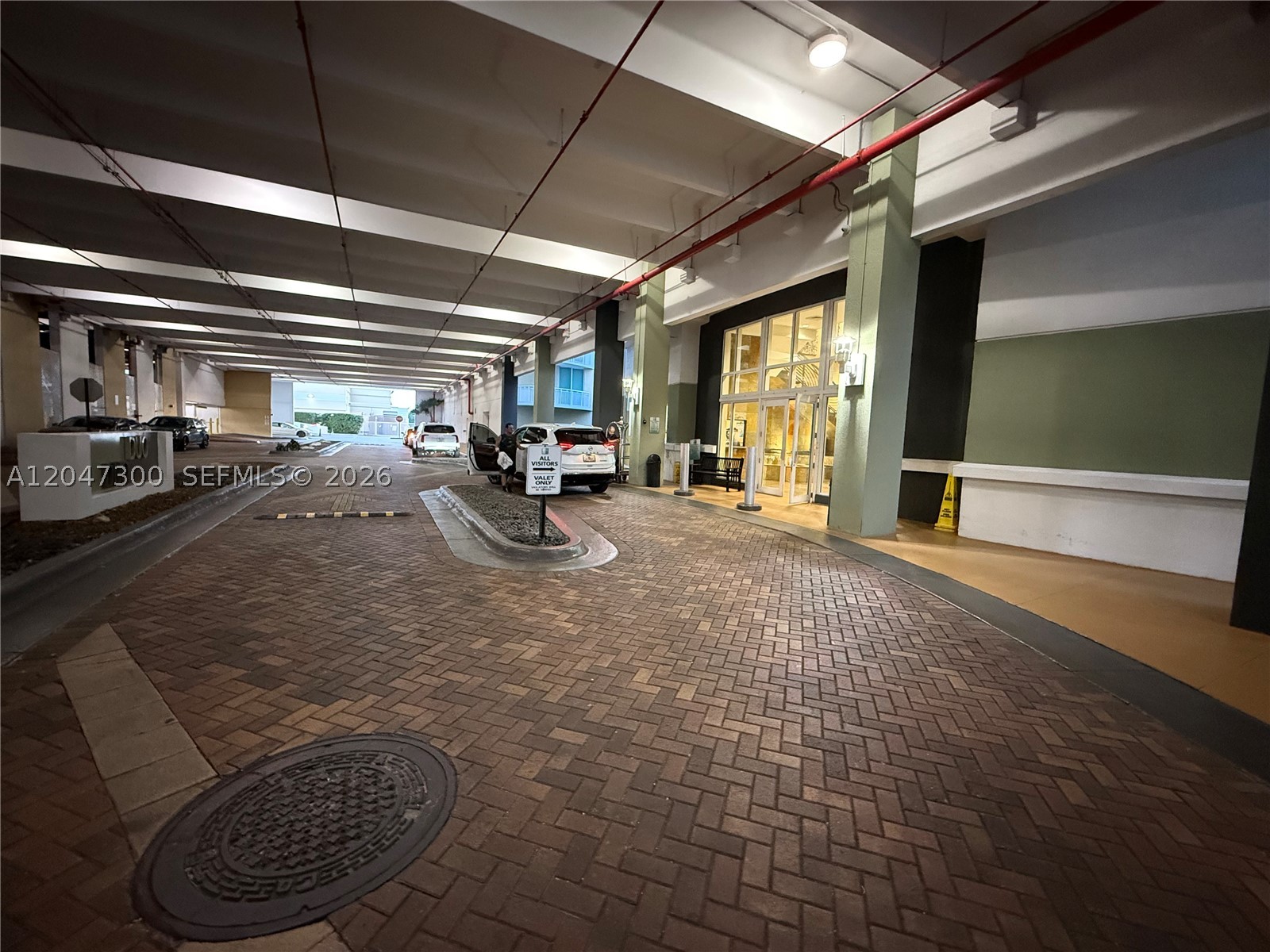 DUO CONDOMINIUM WEST - Residential Lease