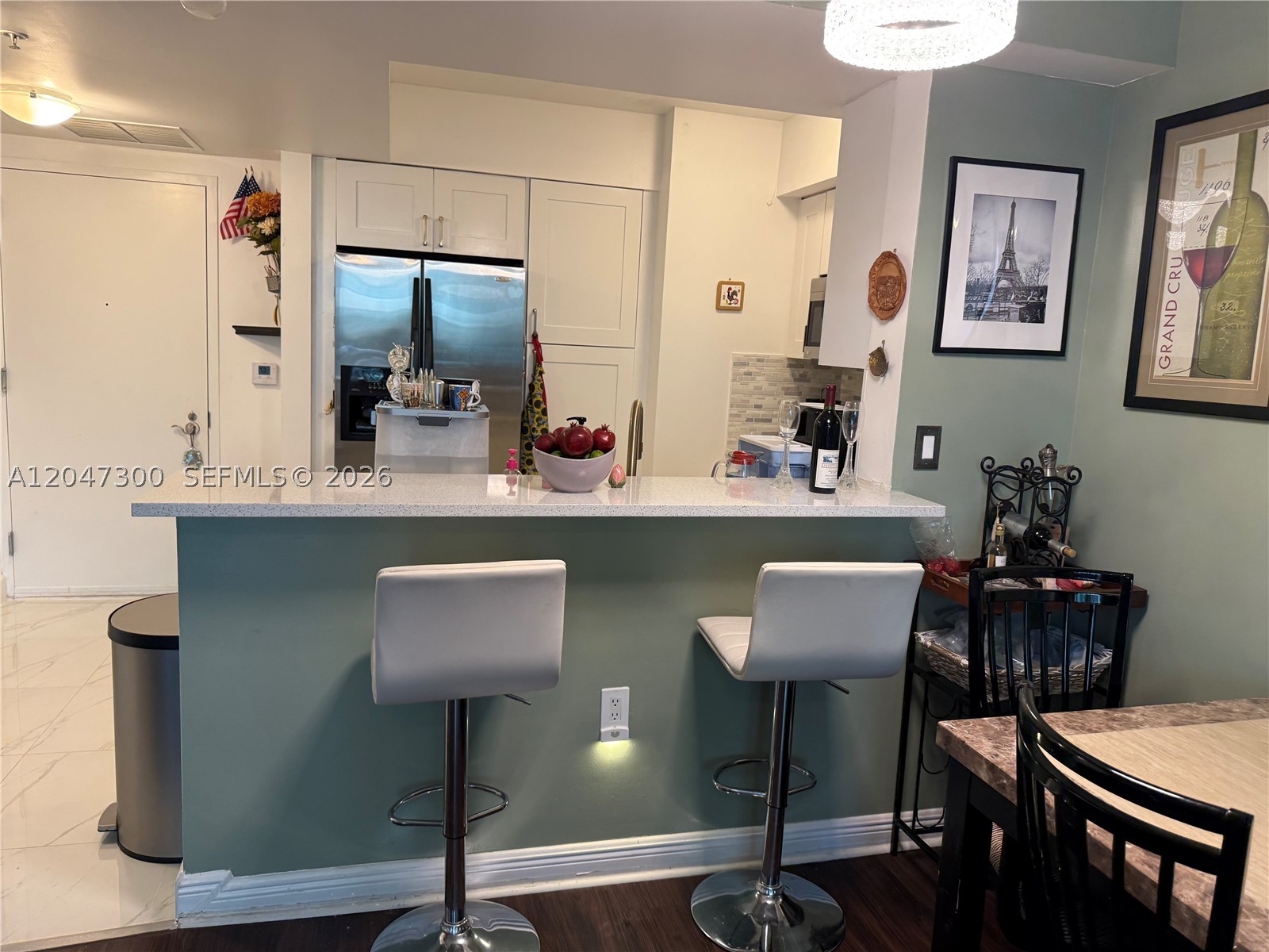 DUO CONDOMINIUM WEST - Residential Lease