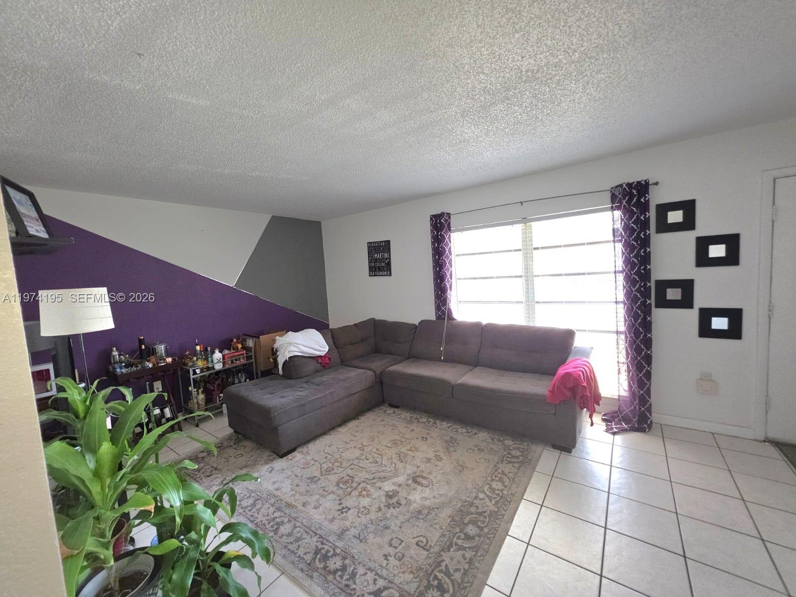 HERITAGE SQUARE CONDO - Residential