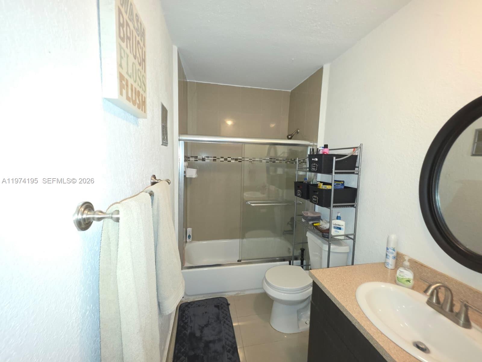 HERITAGE SQUARE CONDO - Residential